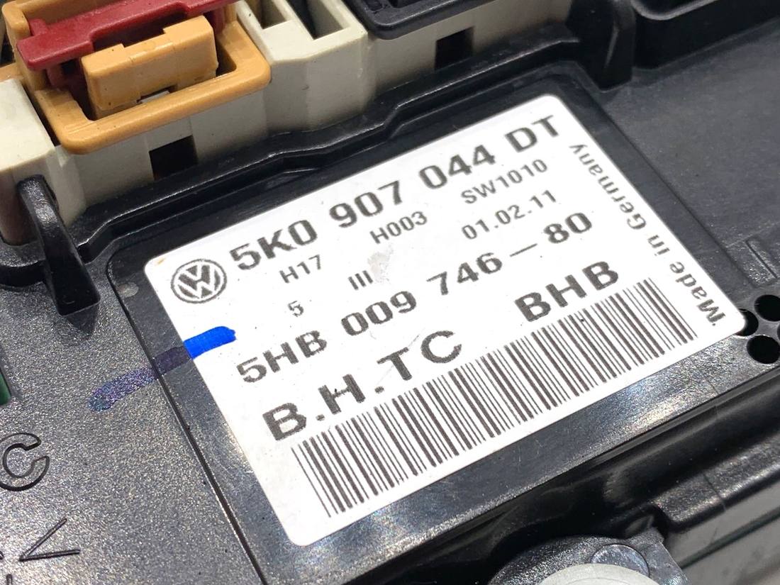 Блок керування пічкою клімат Volkswagen Tiguan 5K0907044DT — фото деталі 3