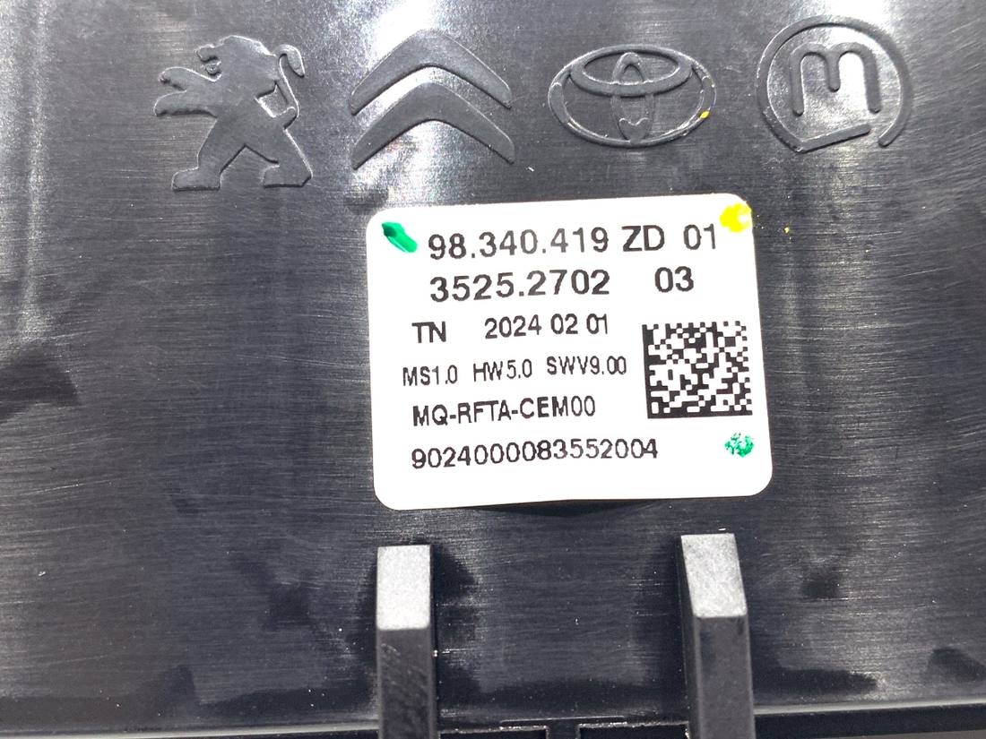 Блок керування пічкою клімат Toyota Proace City 98340419ZD — фото деталі 4