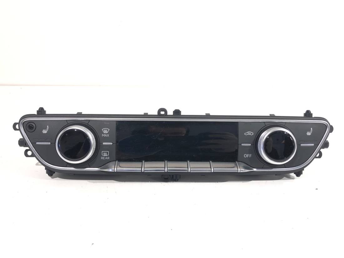 Блок керування пічкою клімат Audi A4 B9 8W0820043G