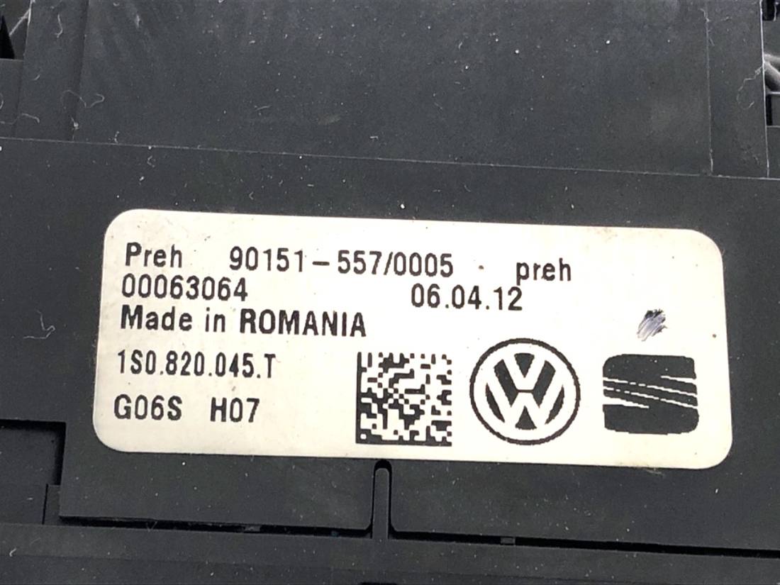 Блок керування пічкою клімат Volkswagen Up 1S0820045T — фото деталі 4