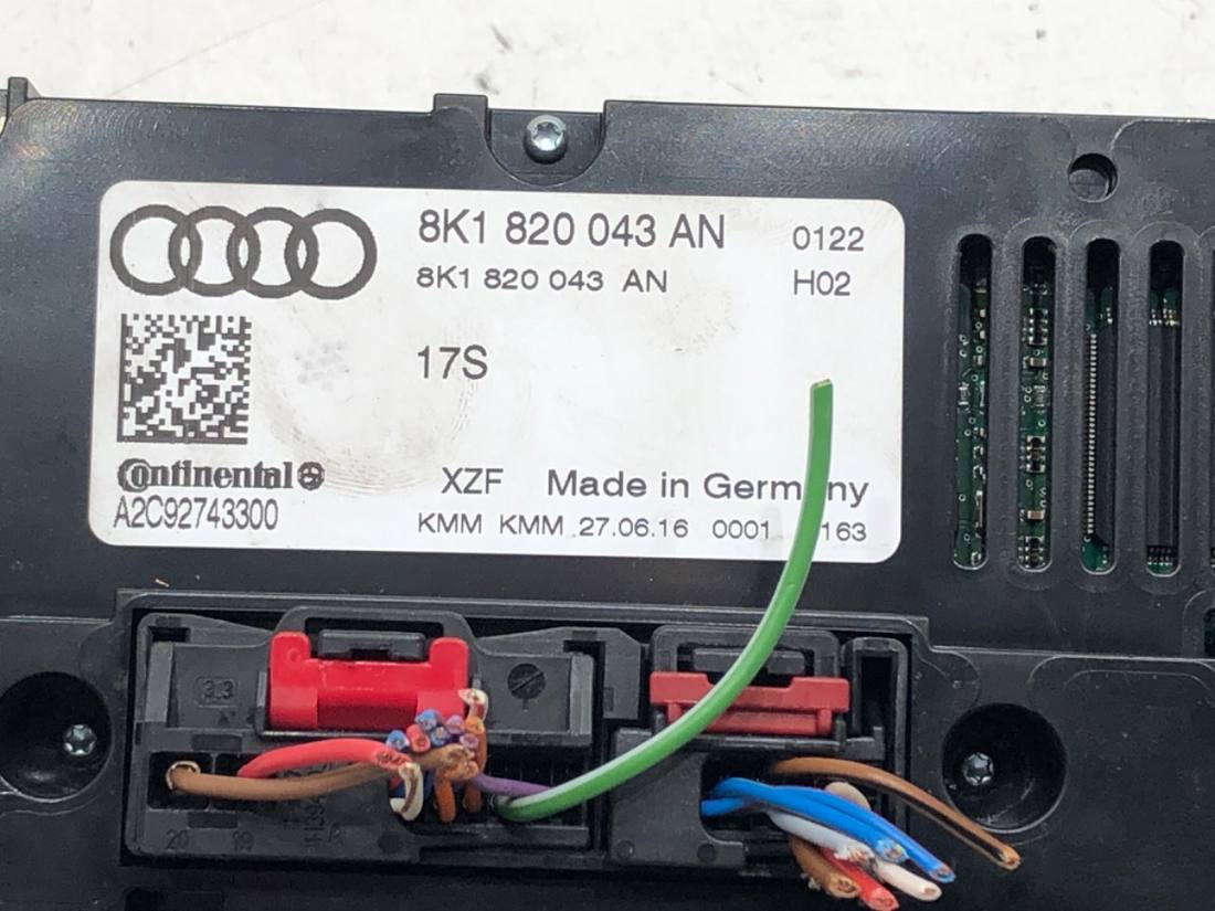Блок керування пічкою клімат Audi Q5 8K1820043AN — фото деталі 4