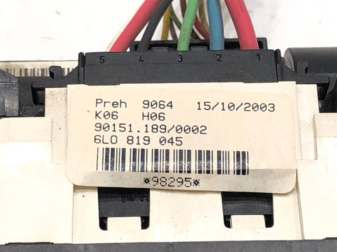 Блок керування пічкою клімат Seat Ibiza 6L0819045 — фото деталі 4