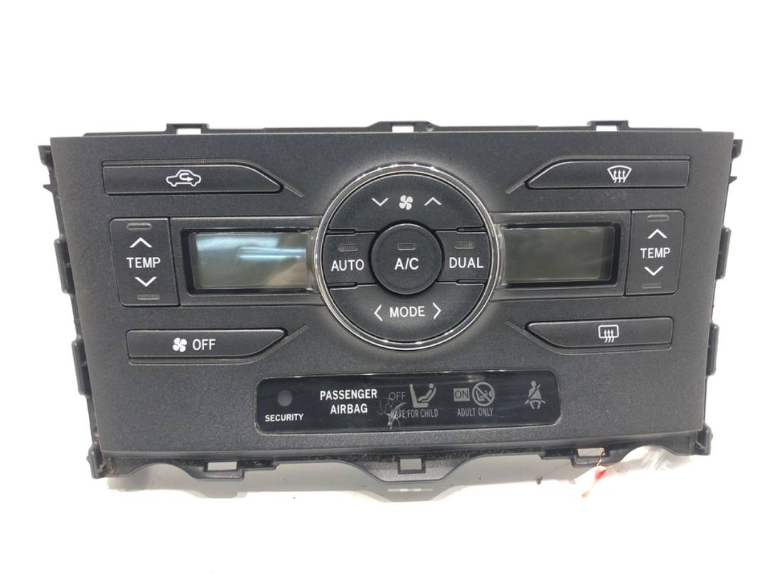 Блок керування пічкою клімат Toyota Auris 55900-02301
