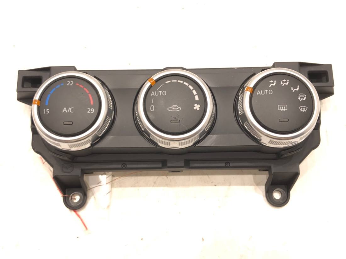 Блок керування пічкою клімат Mazda 2 DA6C61190C