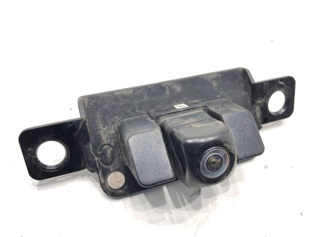 Камера заднього виду Toyota Camry 867B0-33080