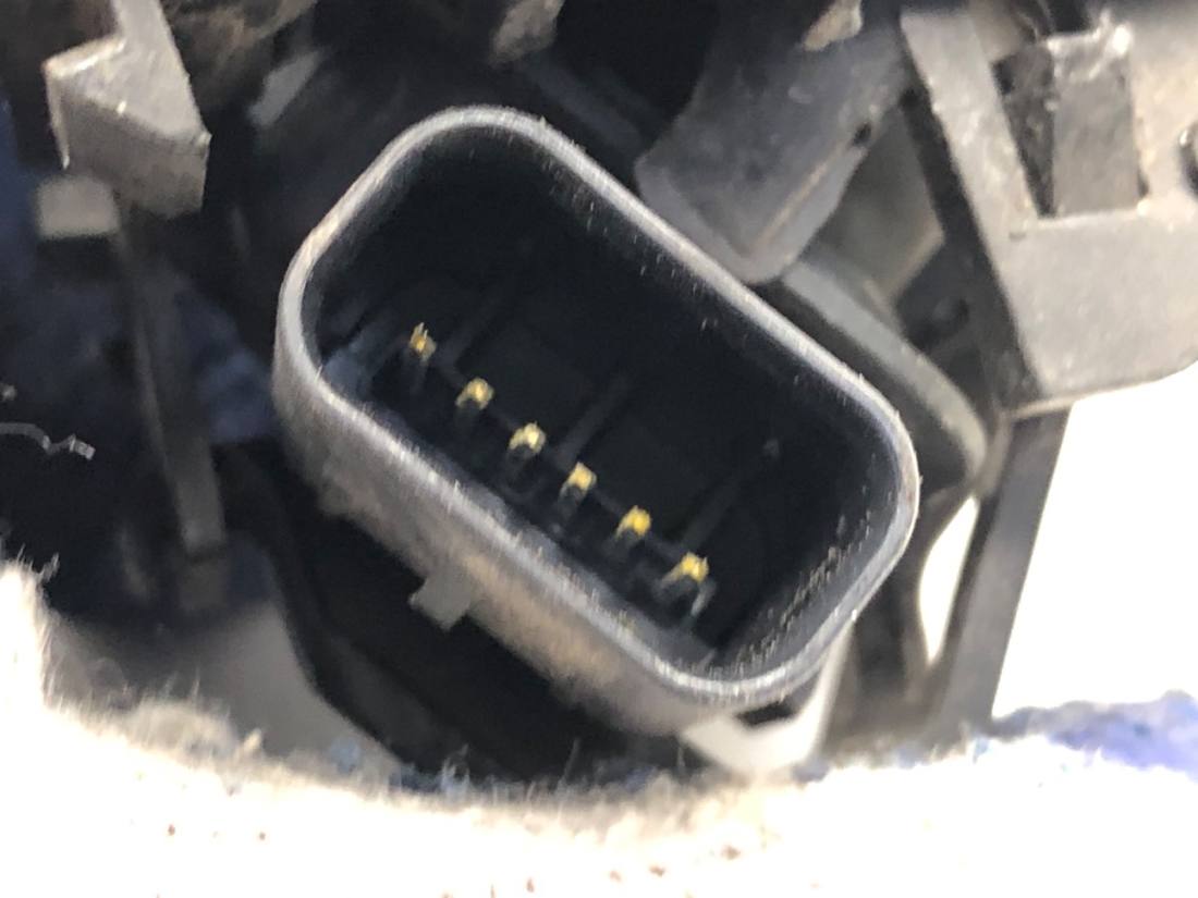 Камера заднего вида Ford ECOSPORT — фото детали 3