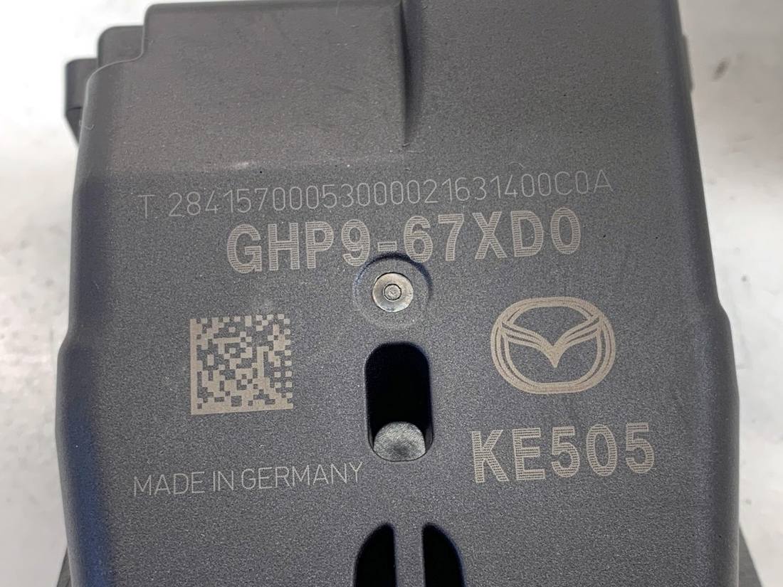 Камера заднього виду Mazda 3 GHP9-67XD0 — фото деталі 4