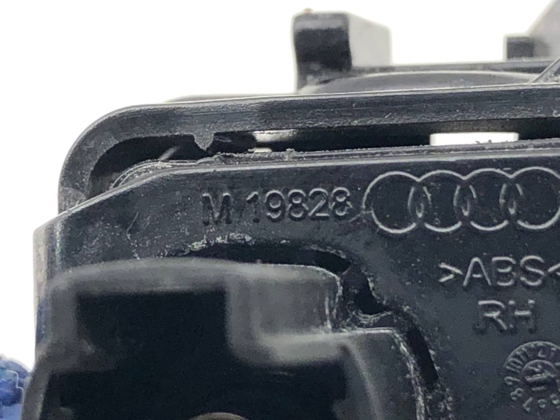 Камера заднього виду Audi Q3 — фото деталі 3