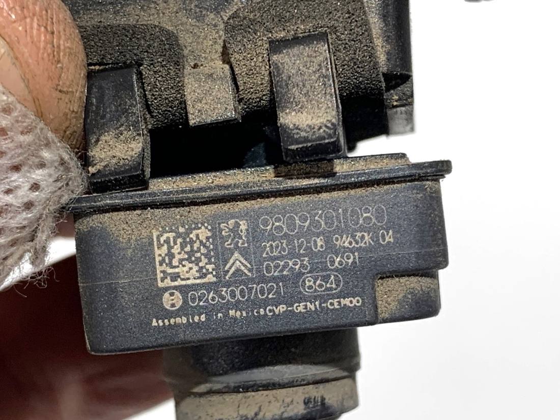 Камера заднього виду Toyota Proace City 9809301080 — фото деталі 4