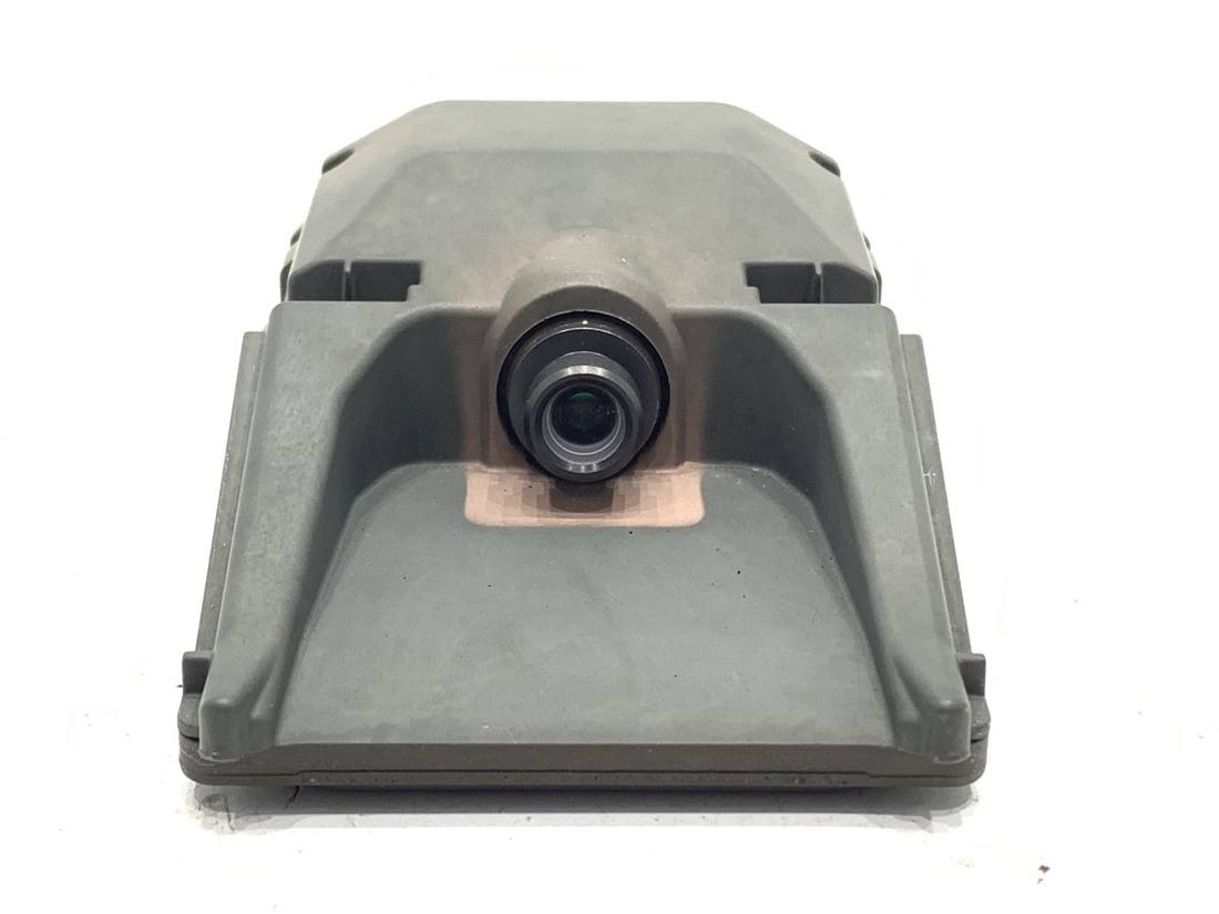 Камера заднього виду Opel Crossland 9831721680
