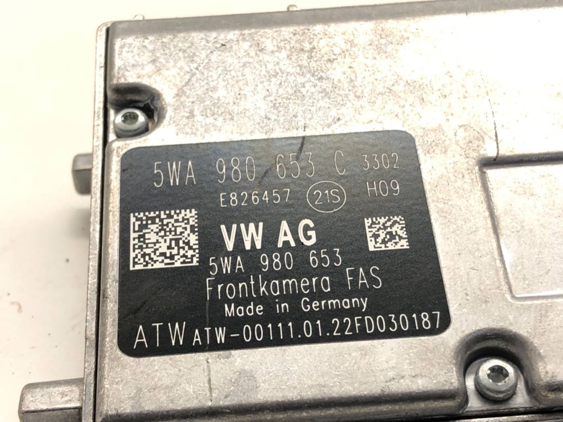 Камера заднього виду Volkswagen Caddy 5WA980653C — фото деталі 3