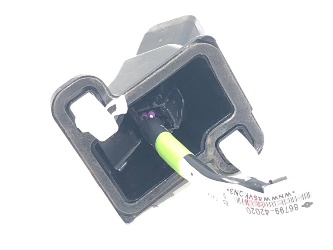 Камера заднего вида Toyota Rav4 867B0-42020 — фото детали 3