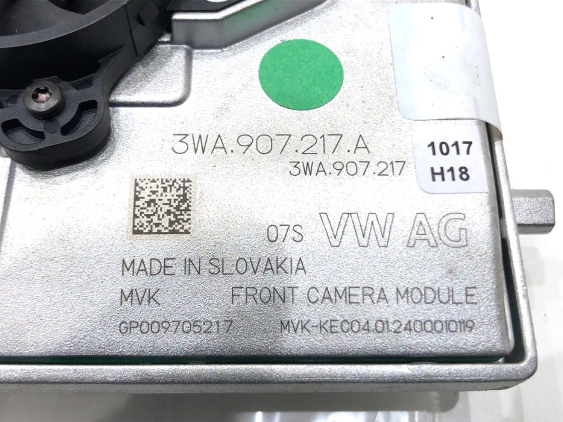 Камера заднього виду Skoda Superb 4 3WA907217A — фото деталі 3