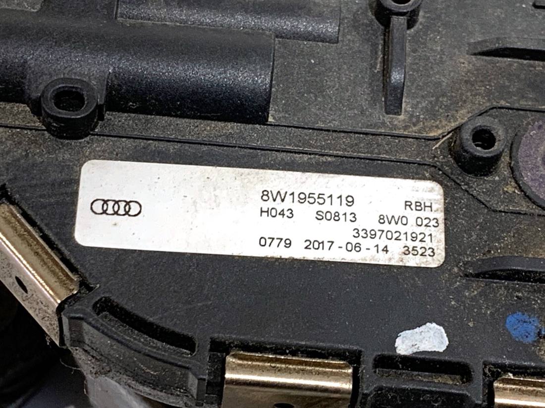 Моторчик дворников Audi A4 B9 8W1955119 — фото детали 5