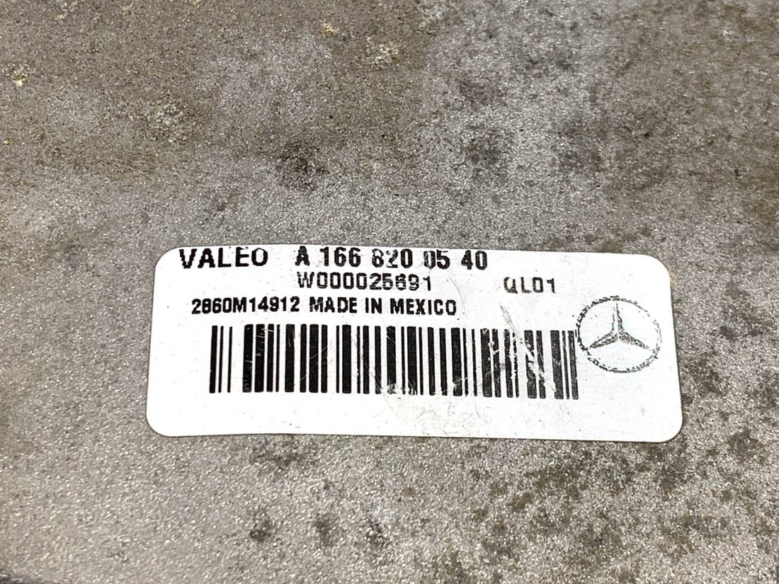 Моторчик двірників Mercedes GL X166 A1668200540 — фото деталі 6