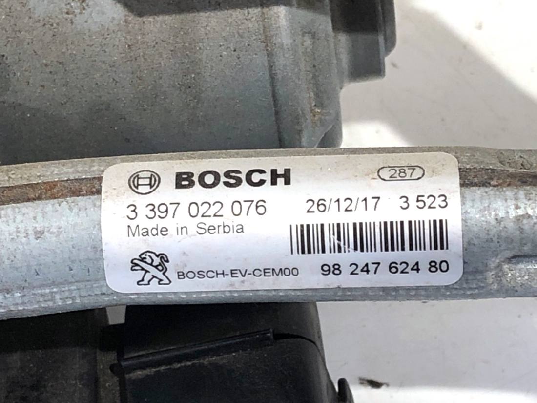 Моторчик дворников Peugeot 3008 9824762480 — фото детали 6